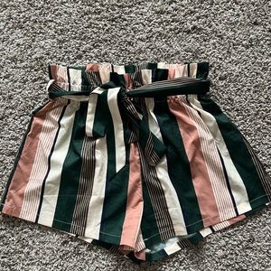 SHEIN Paper Bag Shorts